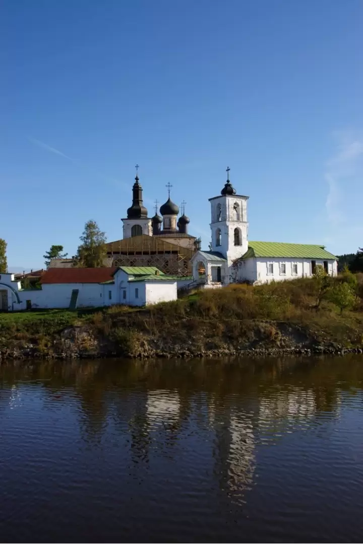 Горицкий женский монастырь с р. Шексна