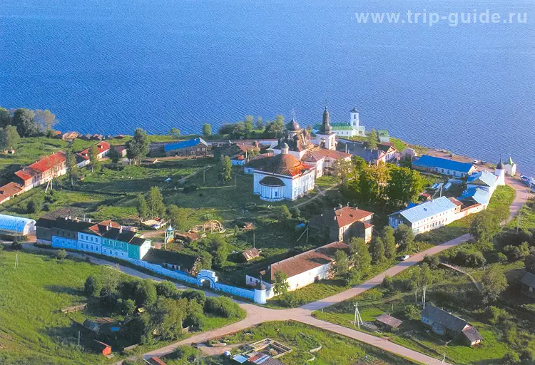 Зеленая стоянка Горицы. Вид на Горицкий монастырь
