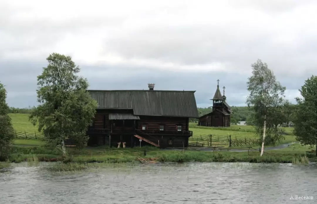 Часовня Архангела Михаила и жилой дом (1870 г)
