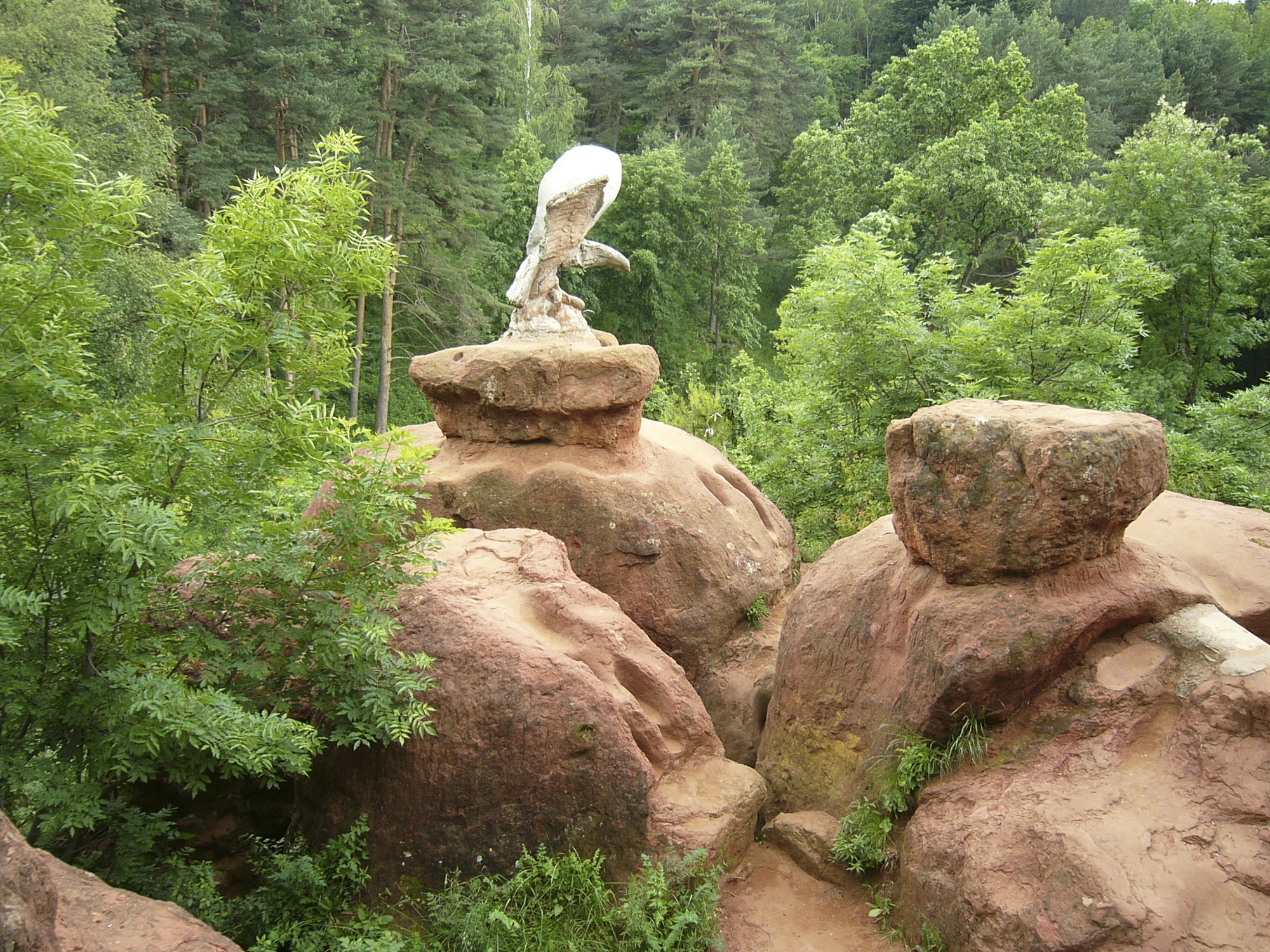 Красные камни в Кисловодске