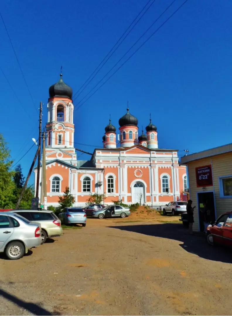 Церковь Святой Троицы в Ямской Слободе посёлке Крестцы