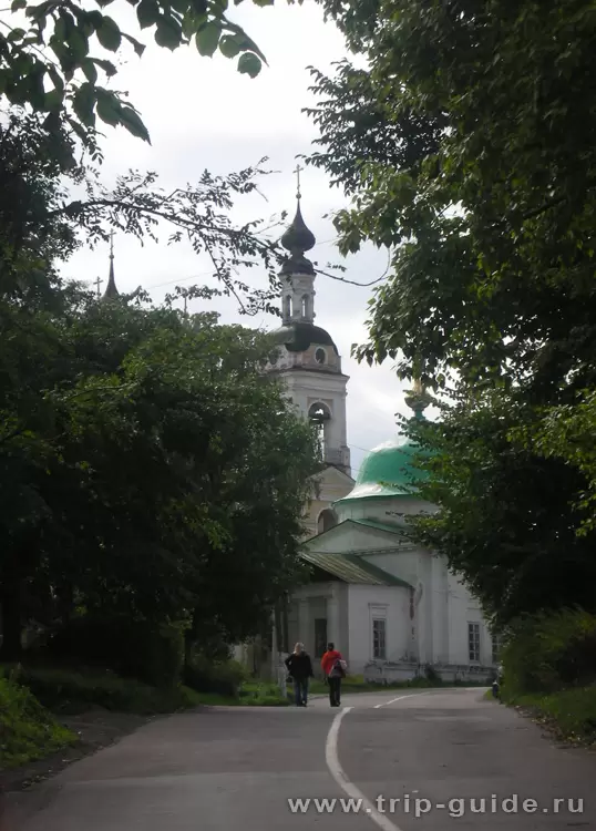 Плёс, Троицкие церкви