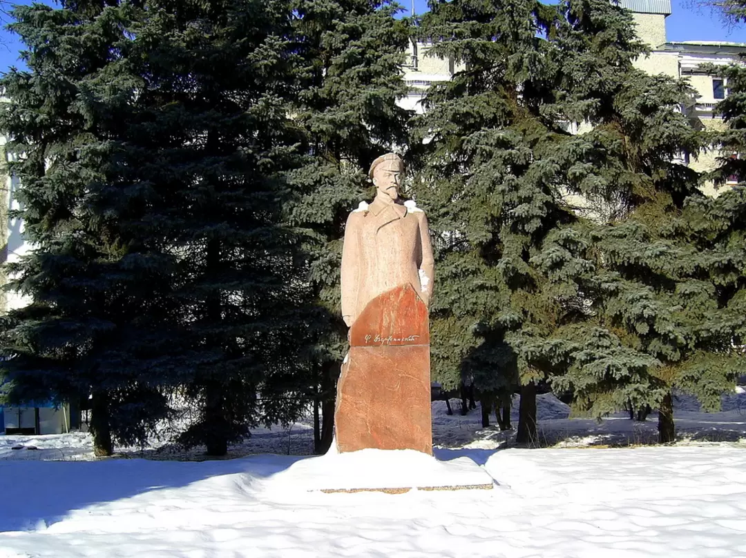Памятник Ф.Э. Дзержинскому в Пензе