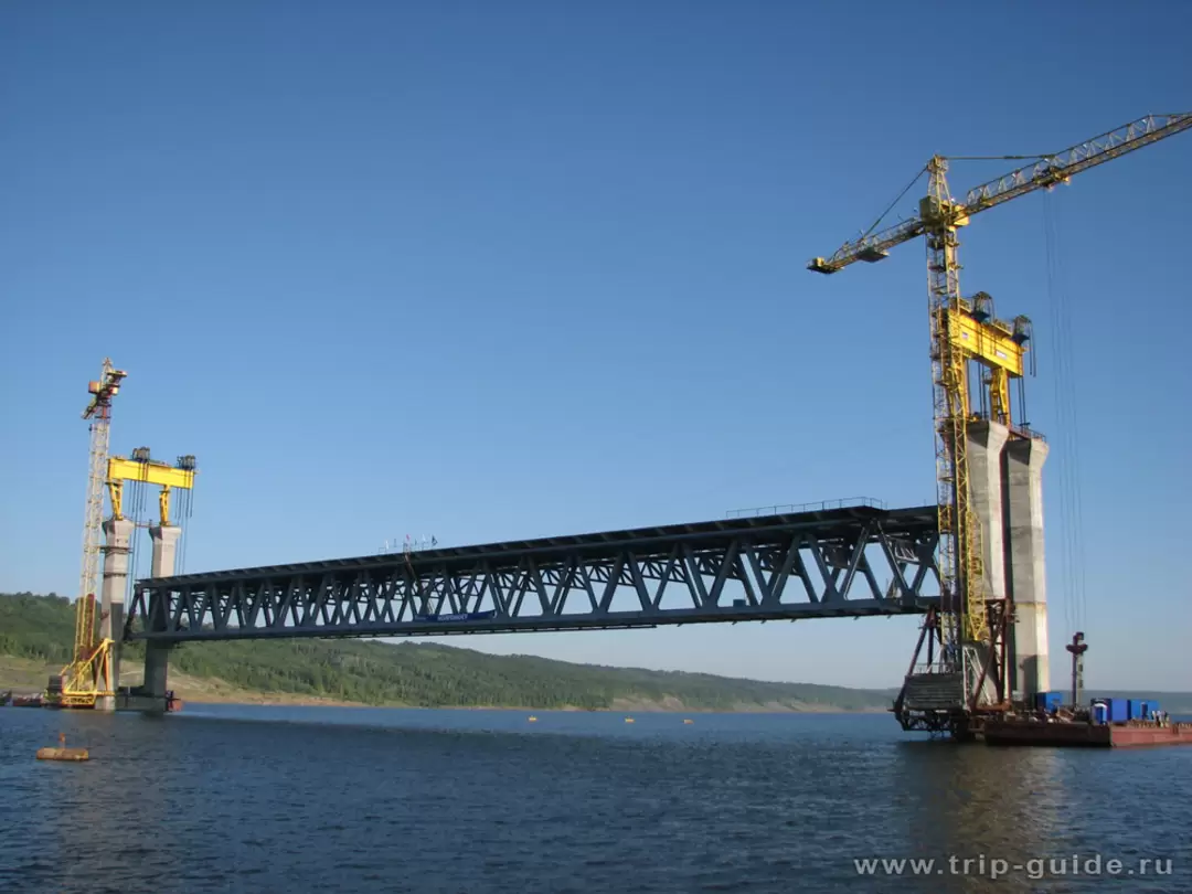 Строительство моста через Волгу в Ульяновске
