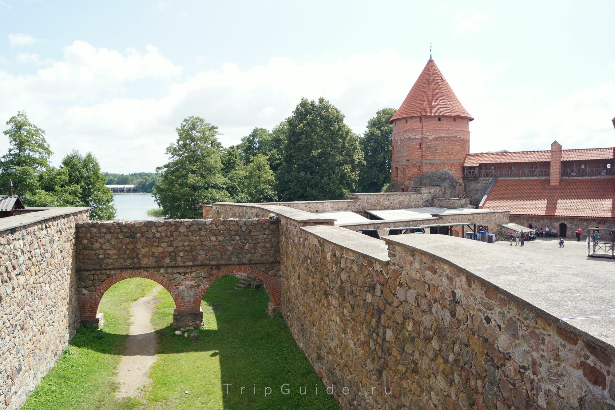 Ров