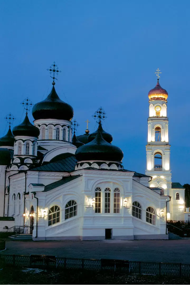 Раифский монастырь ночью