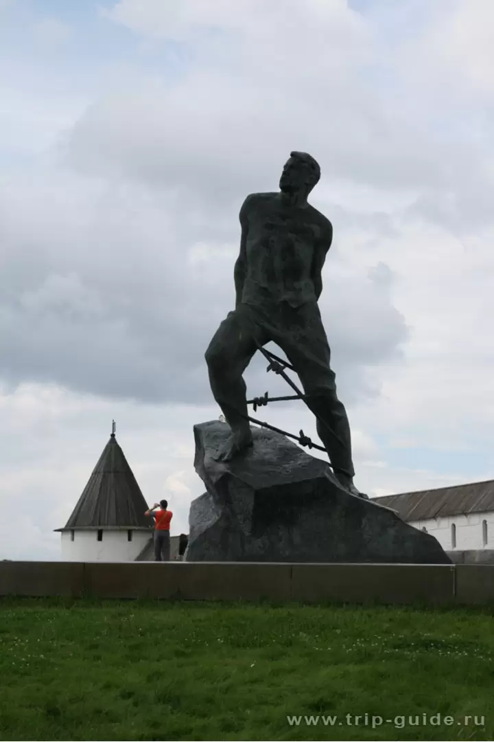 Памятник Мусе Джалилю в Казани