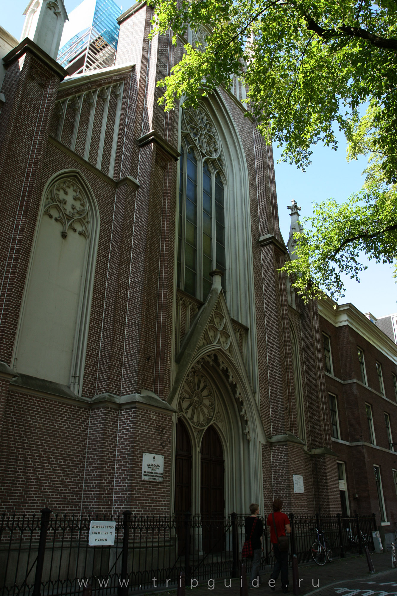 Церковь Богородицы (de Moeder Godskerk)