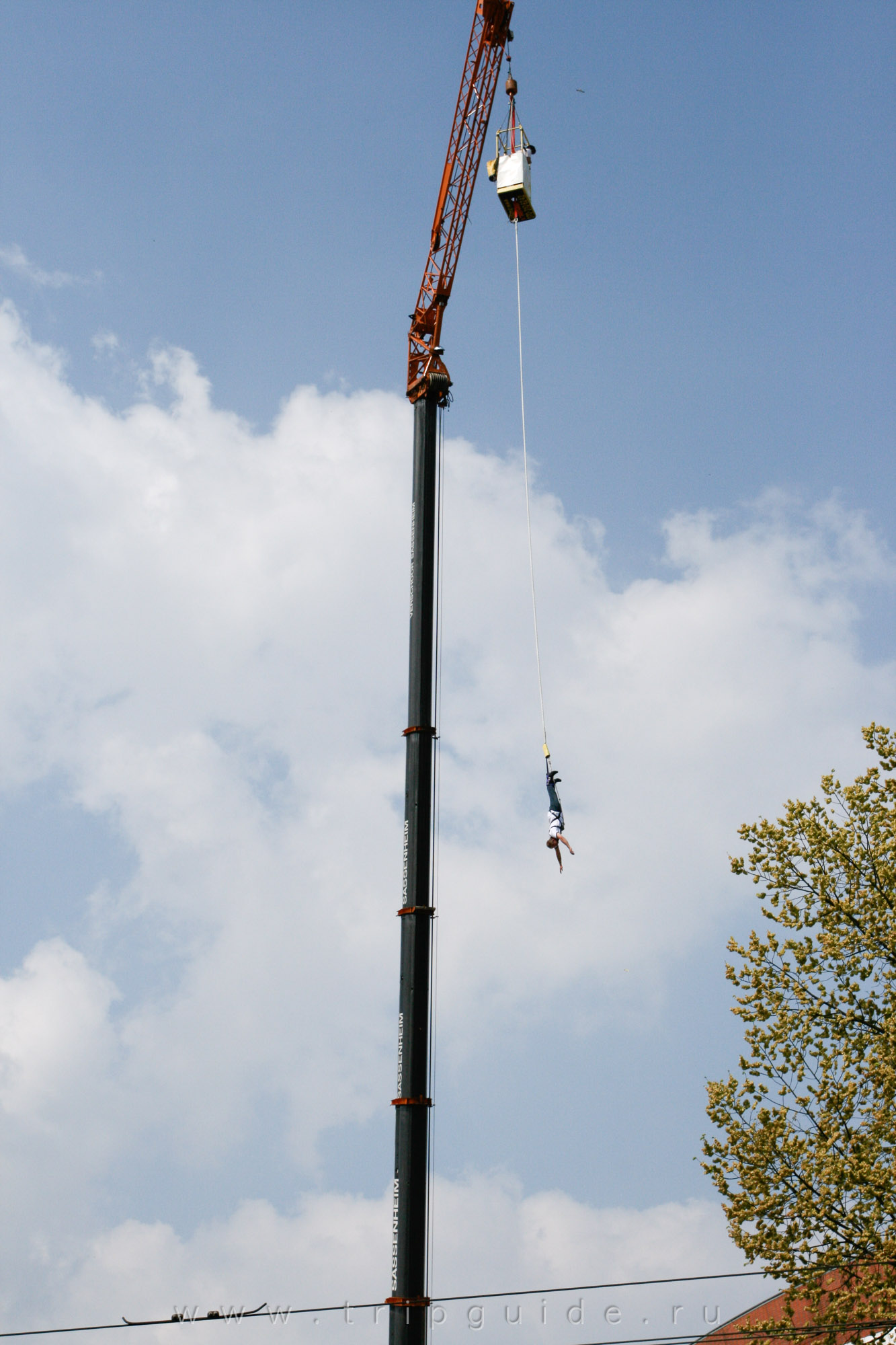 Банджи-джампинг (bungee jumping)