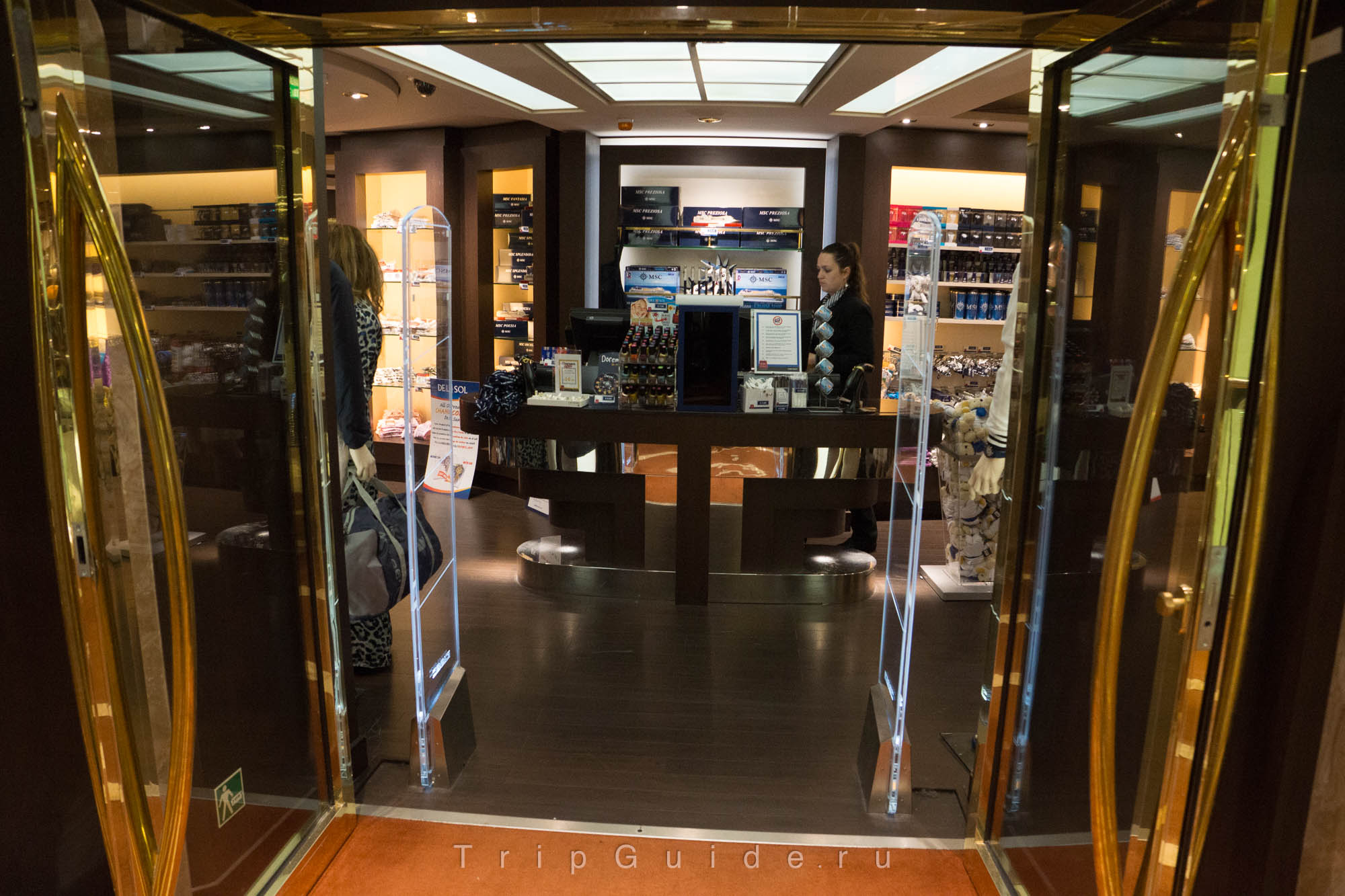 Магазин с сувенирами MSC / Logo Shop