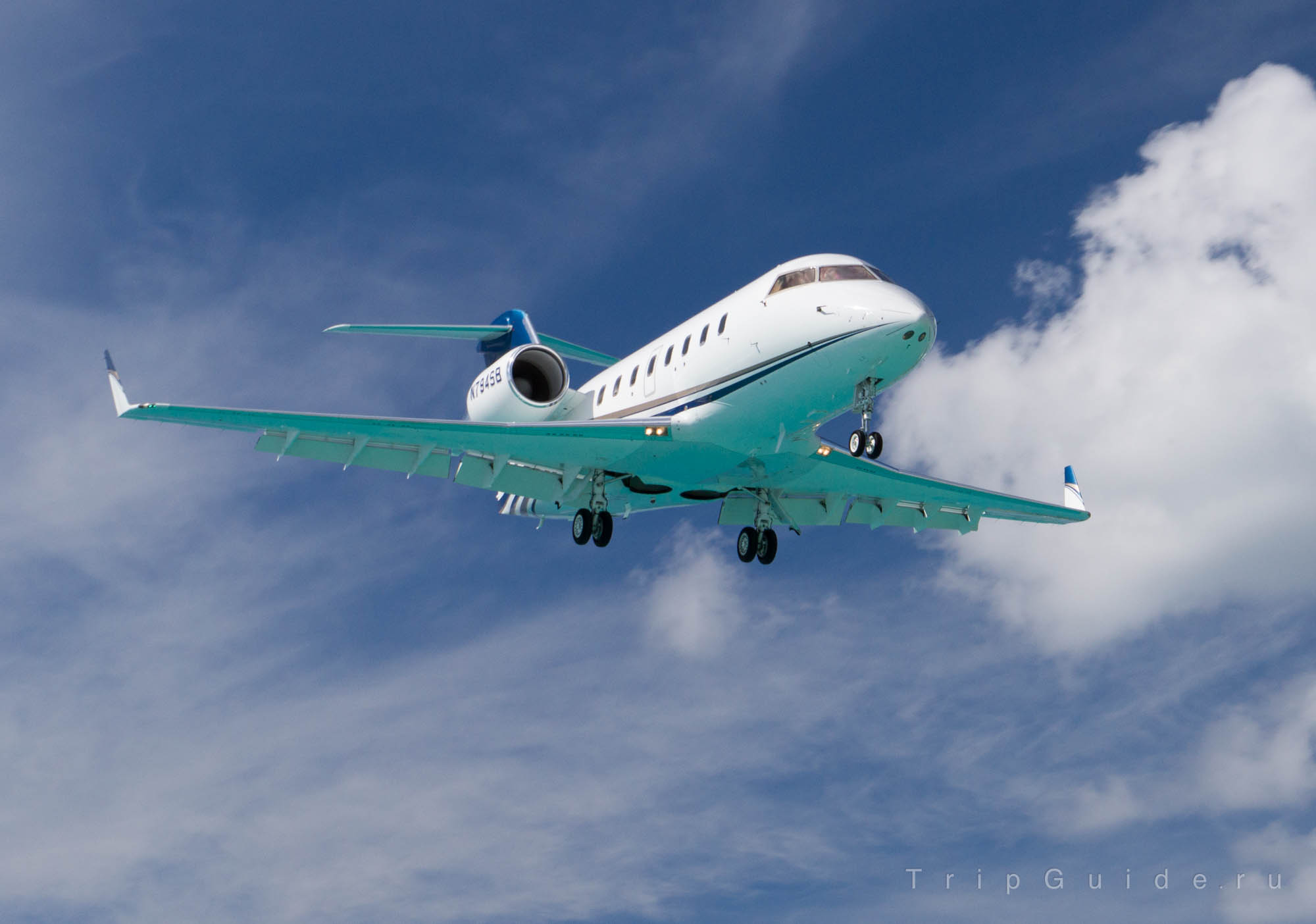 Bombardier CL601 Challenger, бортовой номер N794SB рейс из Далласа (DAL)