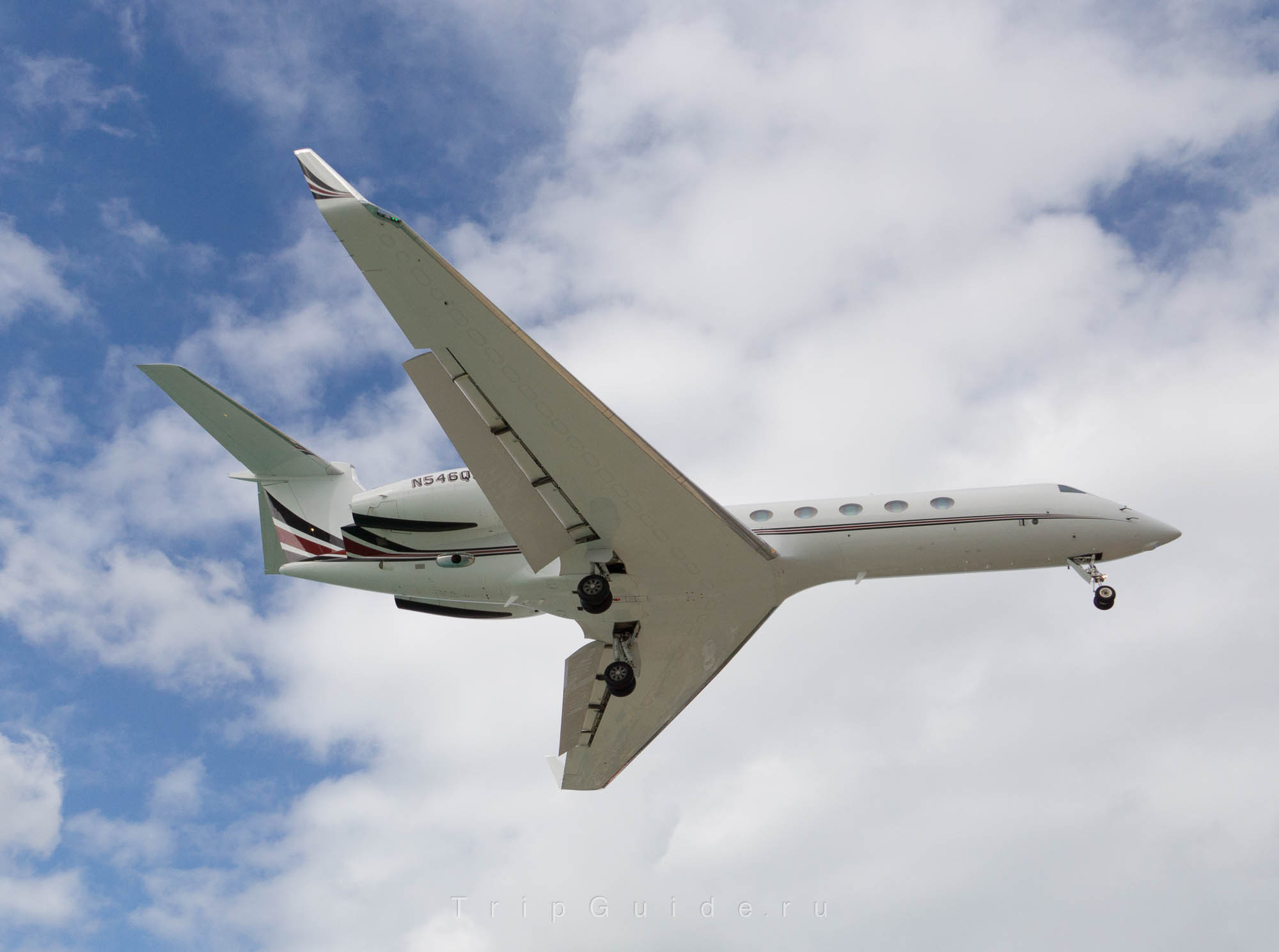 Самолет Gulfstream G550, бортовой номер N546QS компании NetJets
