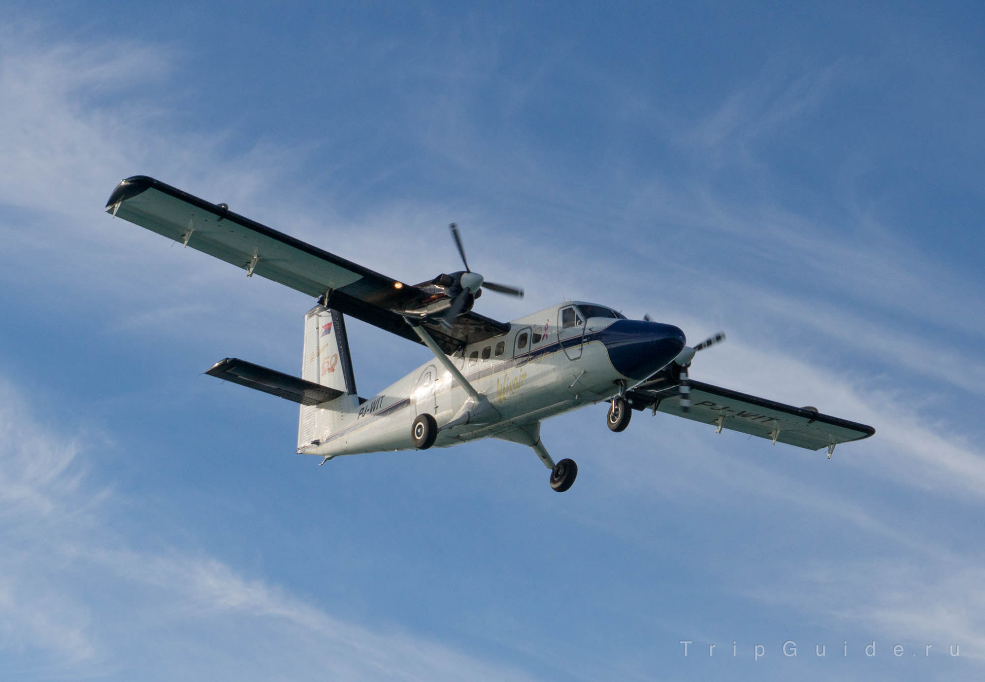 Самолет De Havilland Canada DHC-6-300 Twin Otter авиакомпании WinAir, бортовой номер PJ-WIT