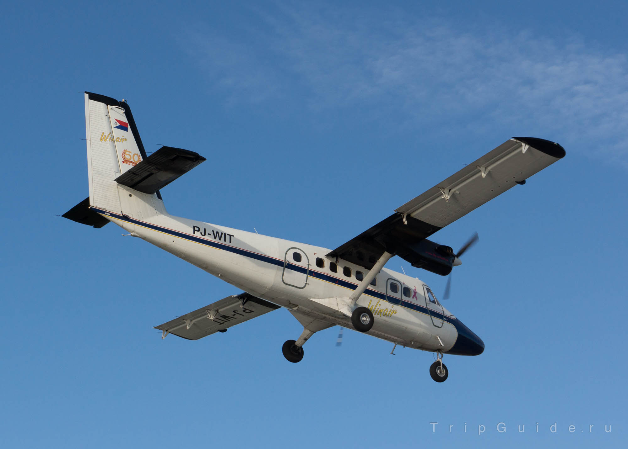 Самолет De Havilland Canada DHC-6-300 Twin Otter авиакомпании WinAir, бортовой номер PJ-WIT