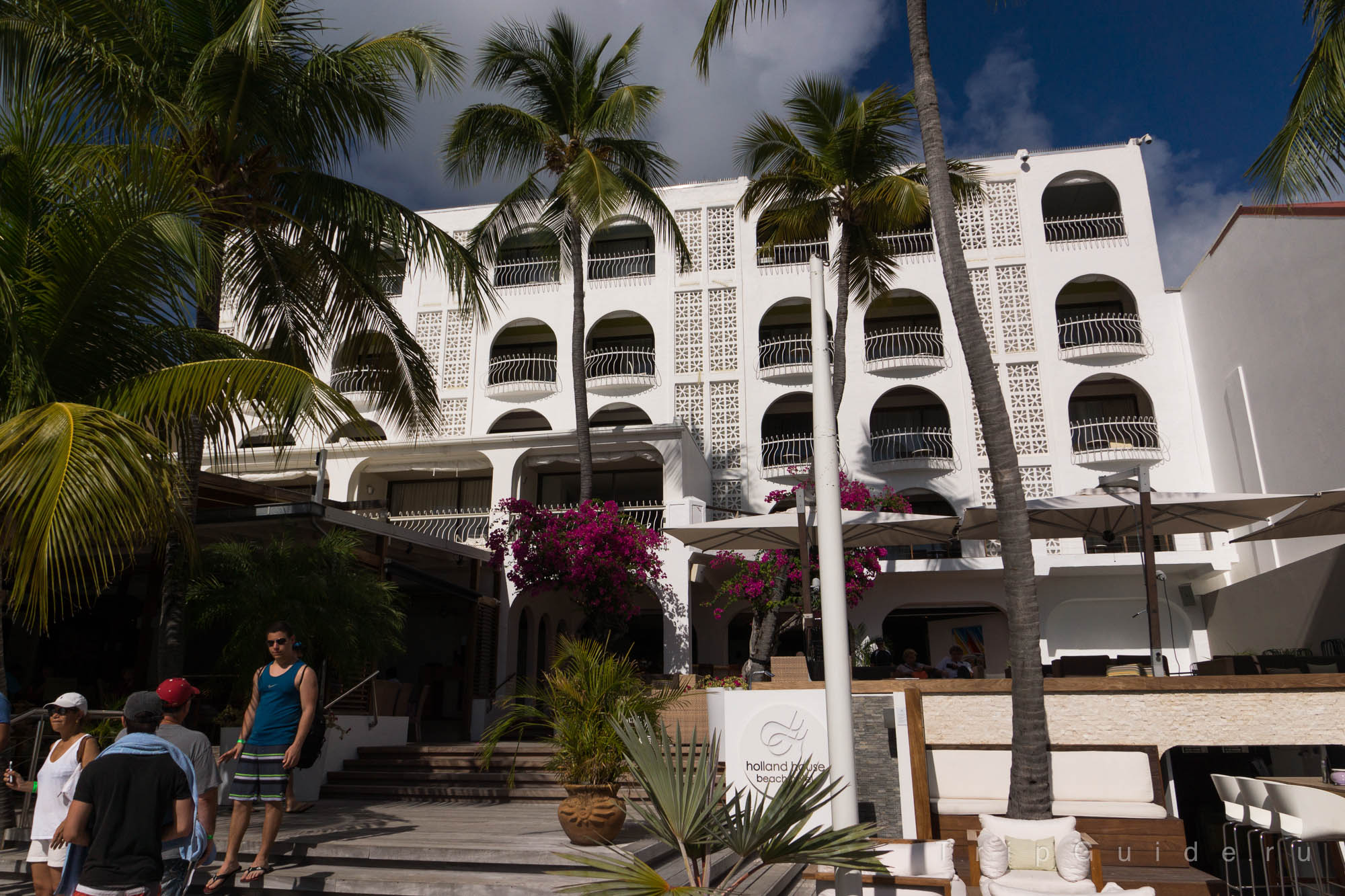 Отель «Голландский Дом» в Филипсбурге (Hotel «Holland House» Philipsburg)