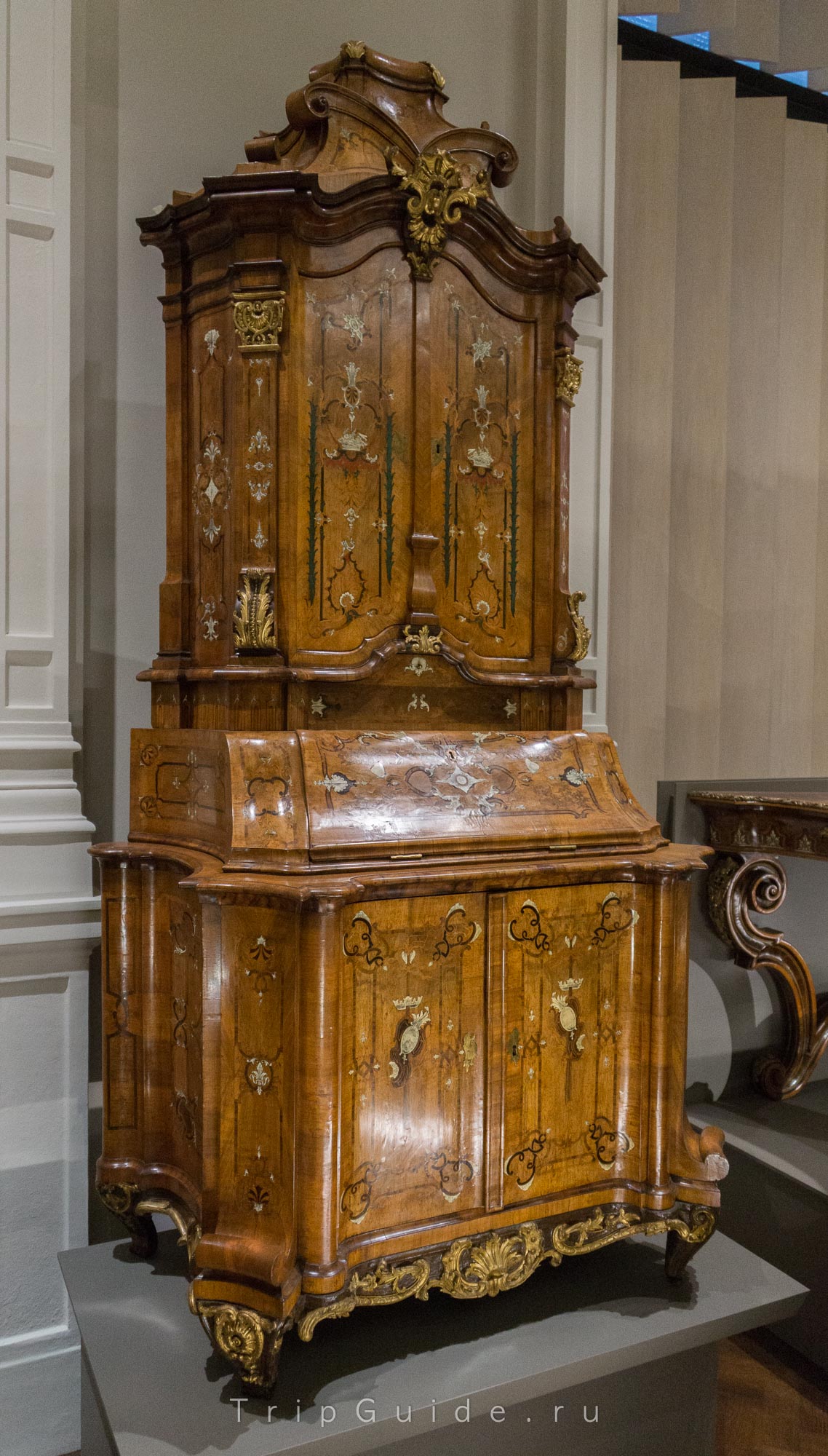 Письменный кабинет, 1738 г., Германия, Майнц, вероятно Генрих Людвиг Роде, дизайн разработан Каспаром Ротвеллером в 1742 г.