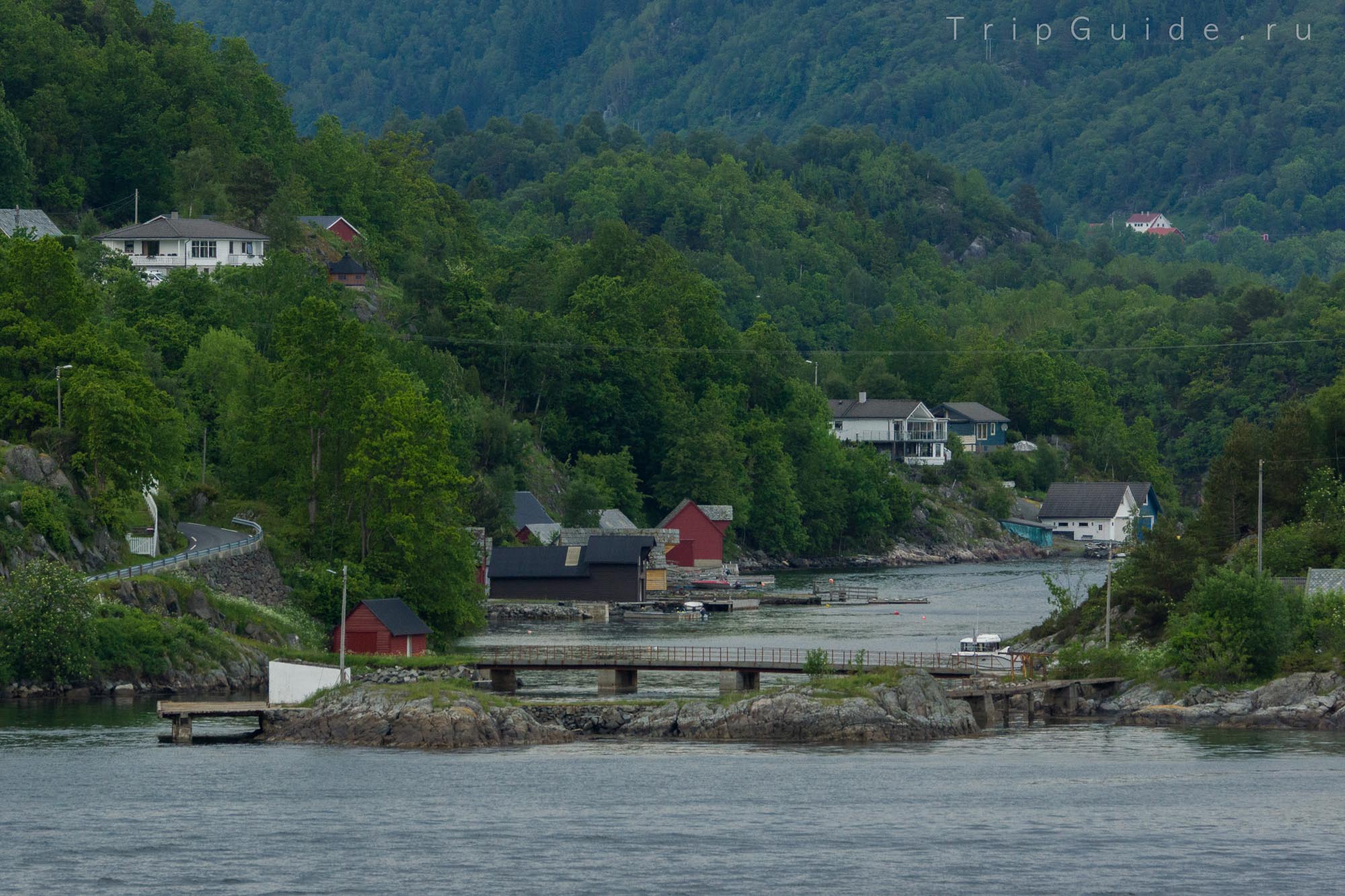 Поселок Несе (Nese) в коммуне Тюснес (Tysnes)