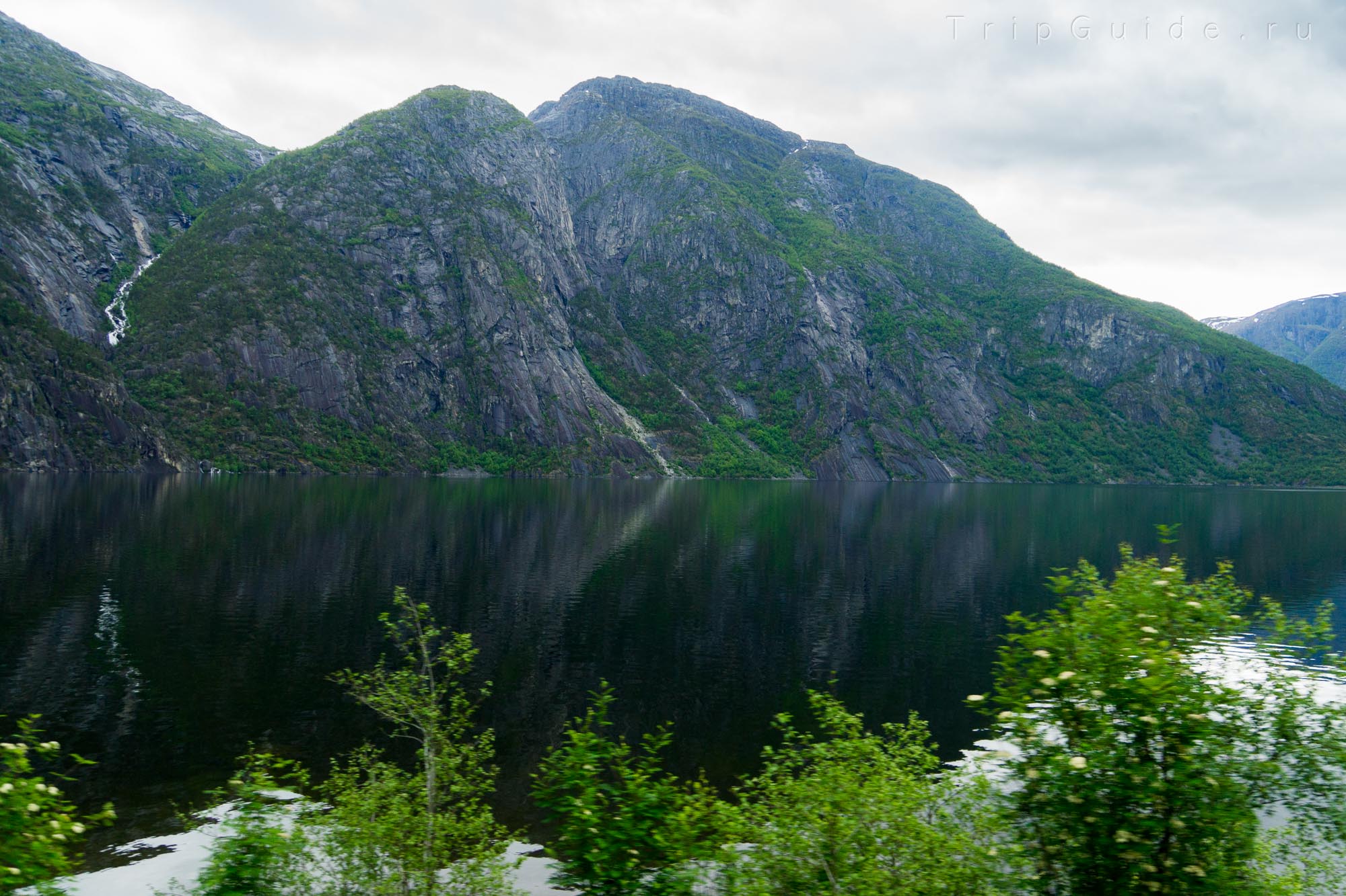 Озеро Эйдфьордватне (Eidfjordvatnet)