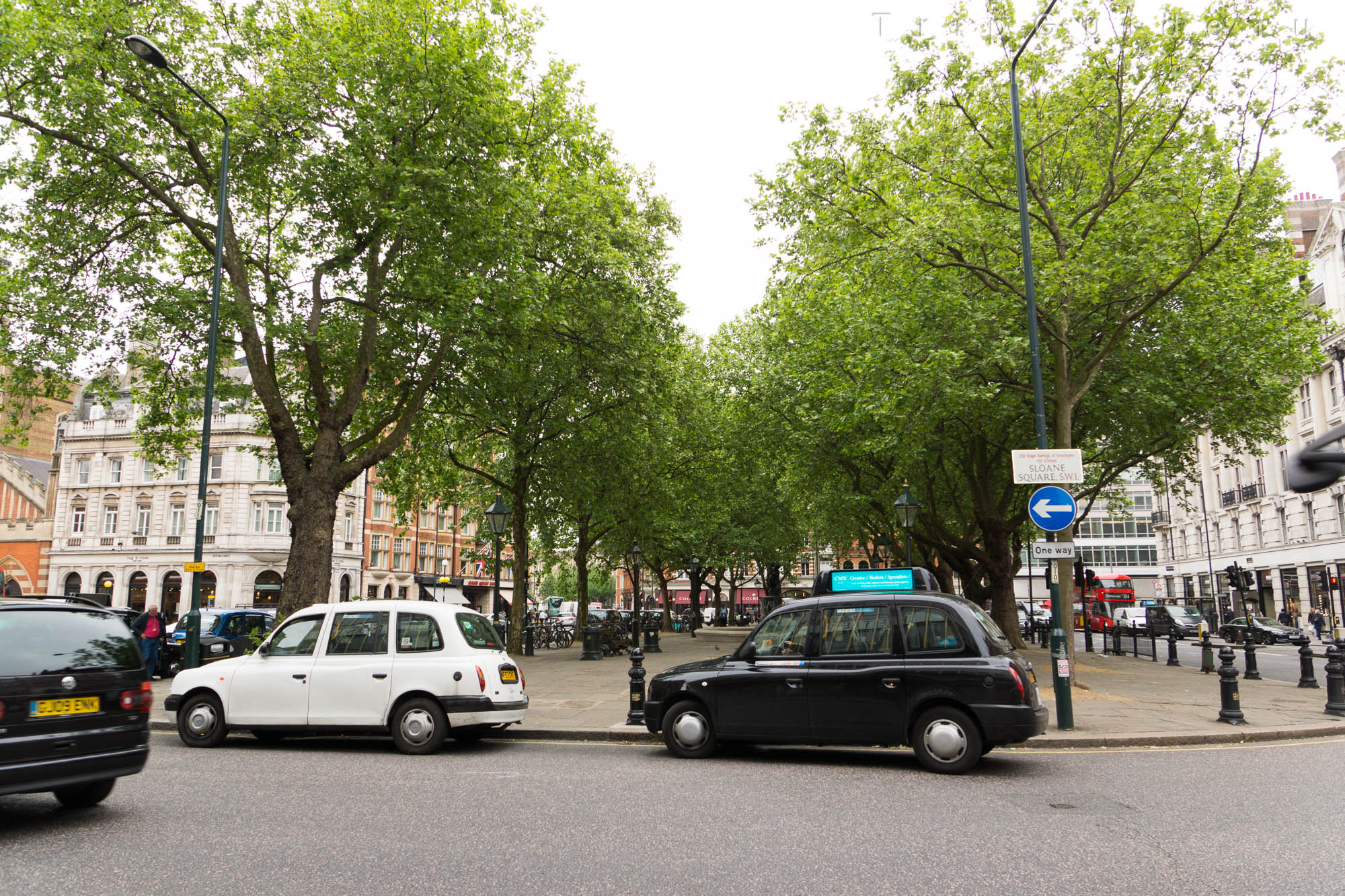 Площадь Слоан в Лондоне (Sloane Square) — один из самых дорогих районов города