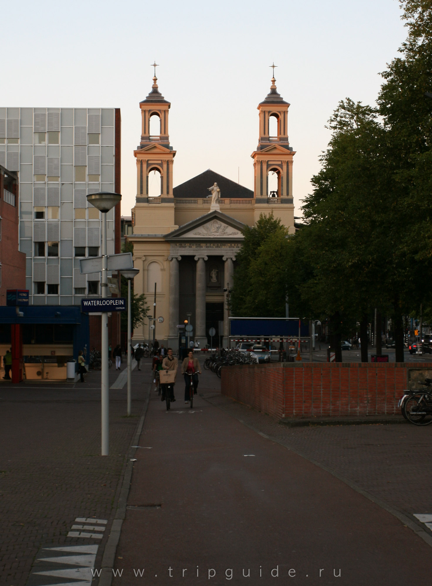 Церковь Моисея и Аарона в Амстердаме (Mozes en Aäronkerk)