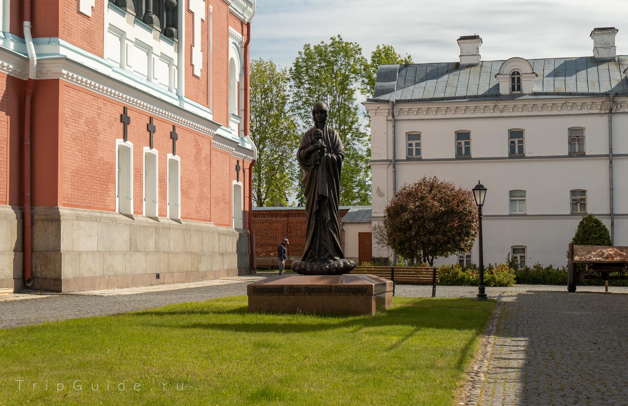 Валаамский образ Пресвятой Богородицы (скульптура)