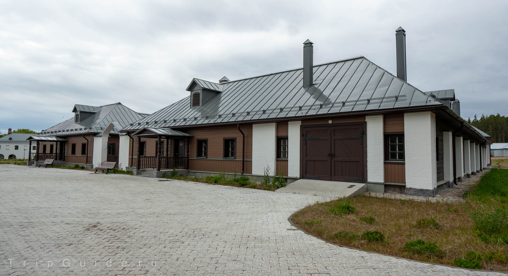 Конюшня и ферма, Коневец