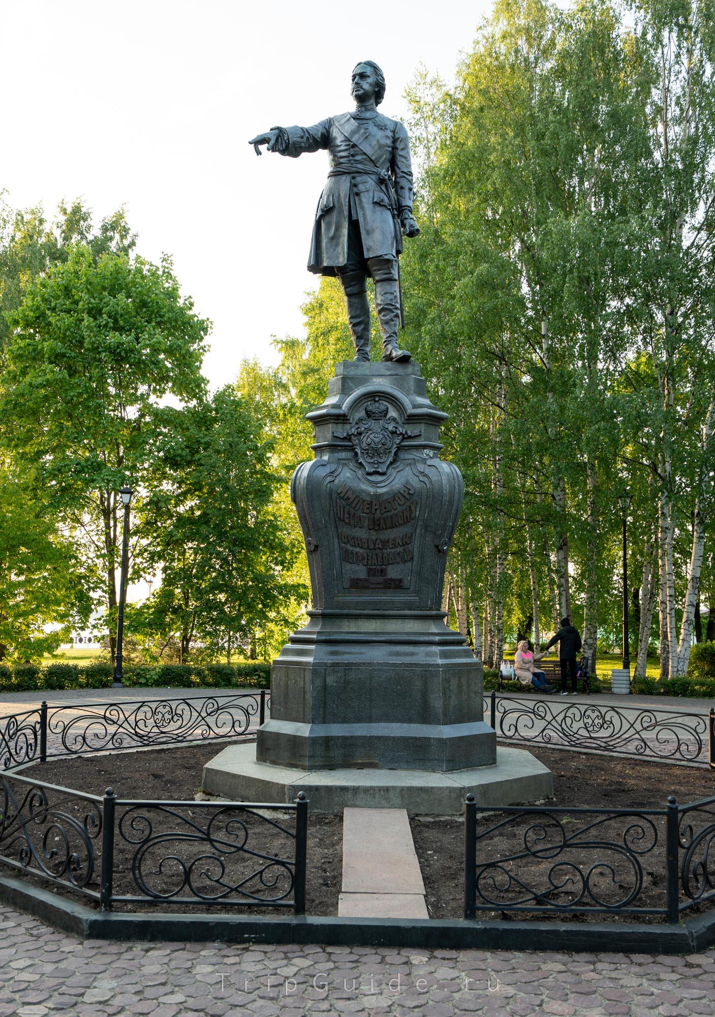 Памятник Петру Первому в Петрозаводске