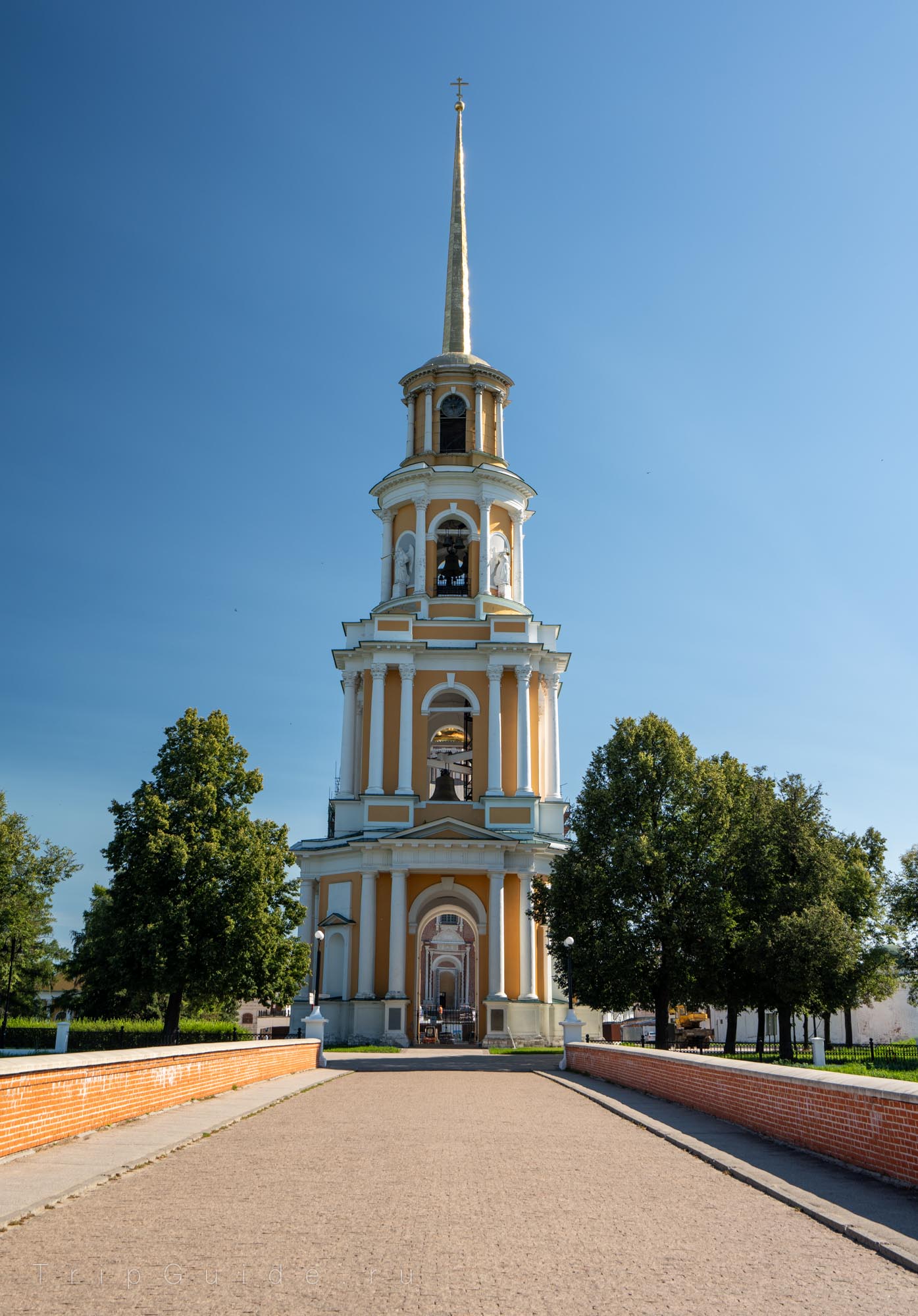 Колокольня и Глебовский мост