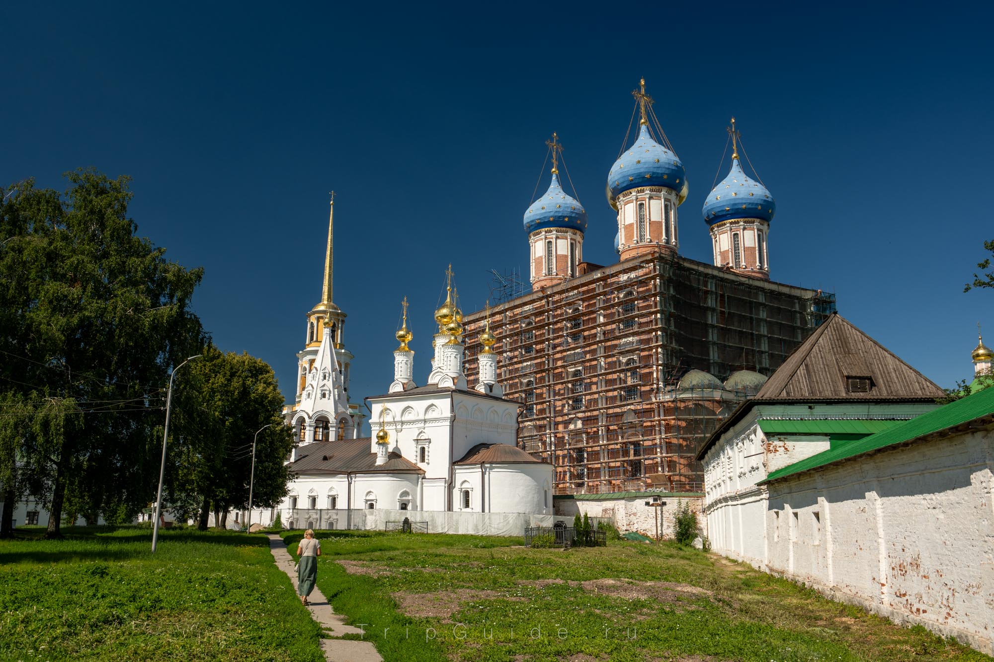 Успенский собор во время реставрации