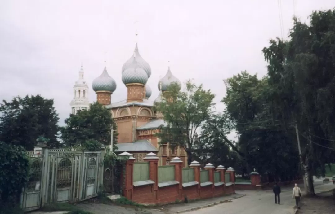 Фото церкви Воскресения на Дебре