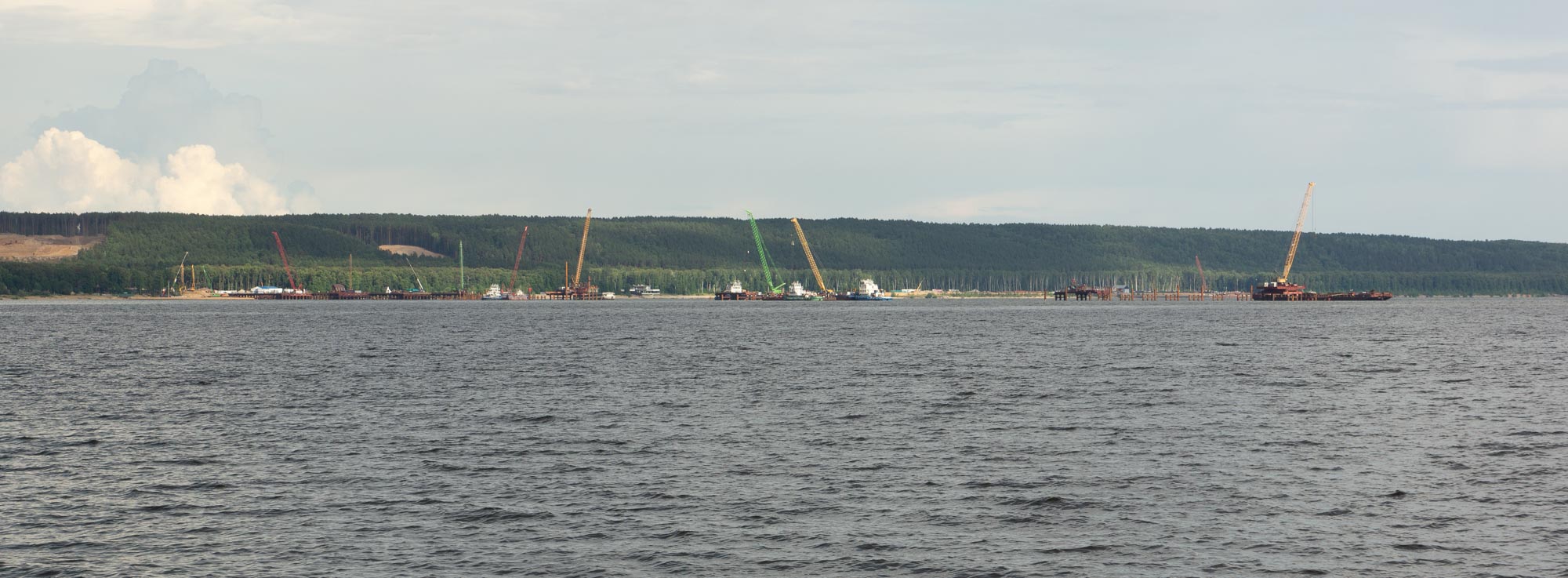 Строительство моста через реку Волгу на федеральной трассе М-12 