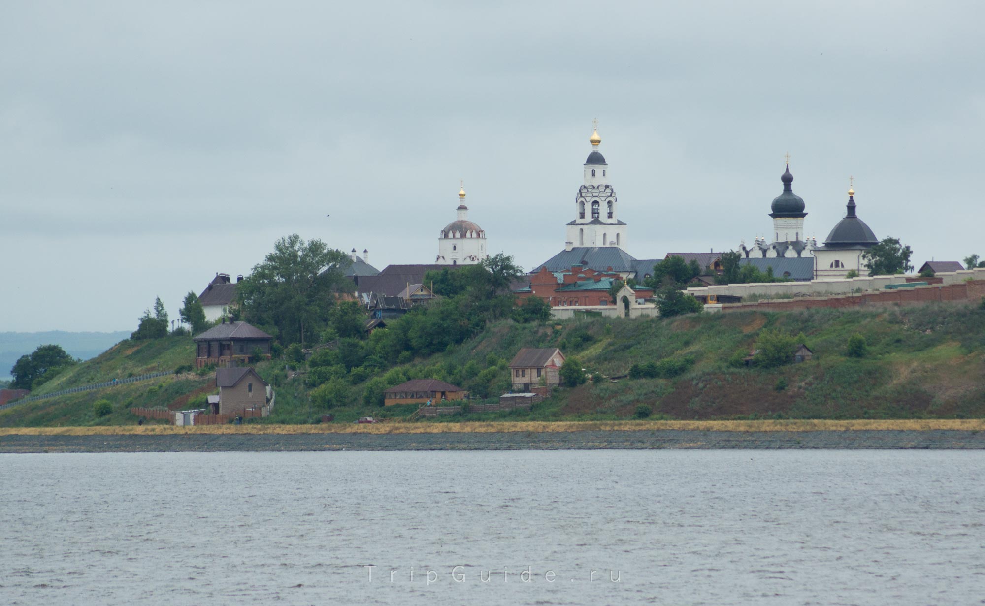 Богородице-Успенский мужской монастырь в Свияжске