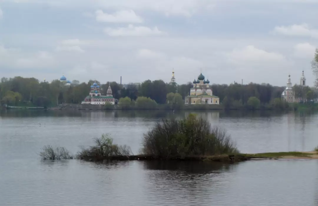 Панорама города Углич