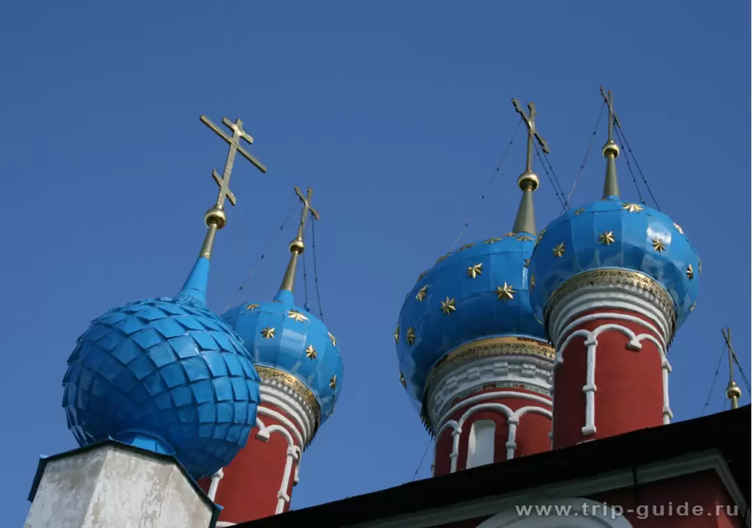 Купола церкви Дмитрия-на-крови