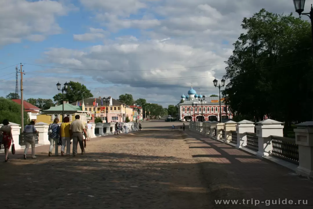 Дорога в Угличский кремль