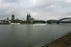 Фотографии из прогулки по набережным Рейна в Кёльне