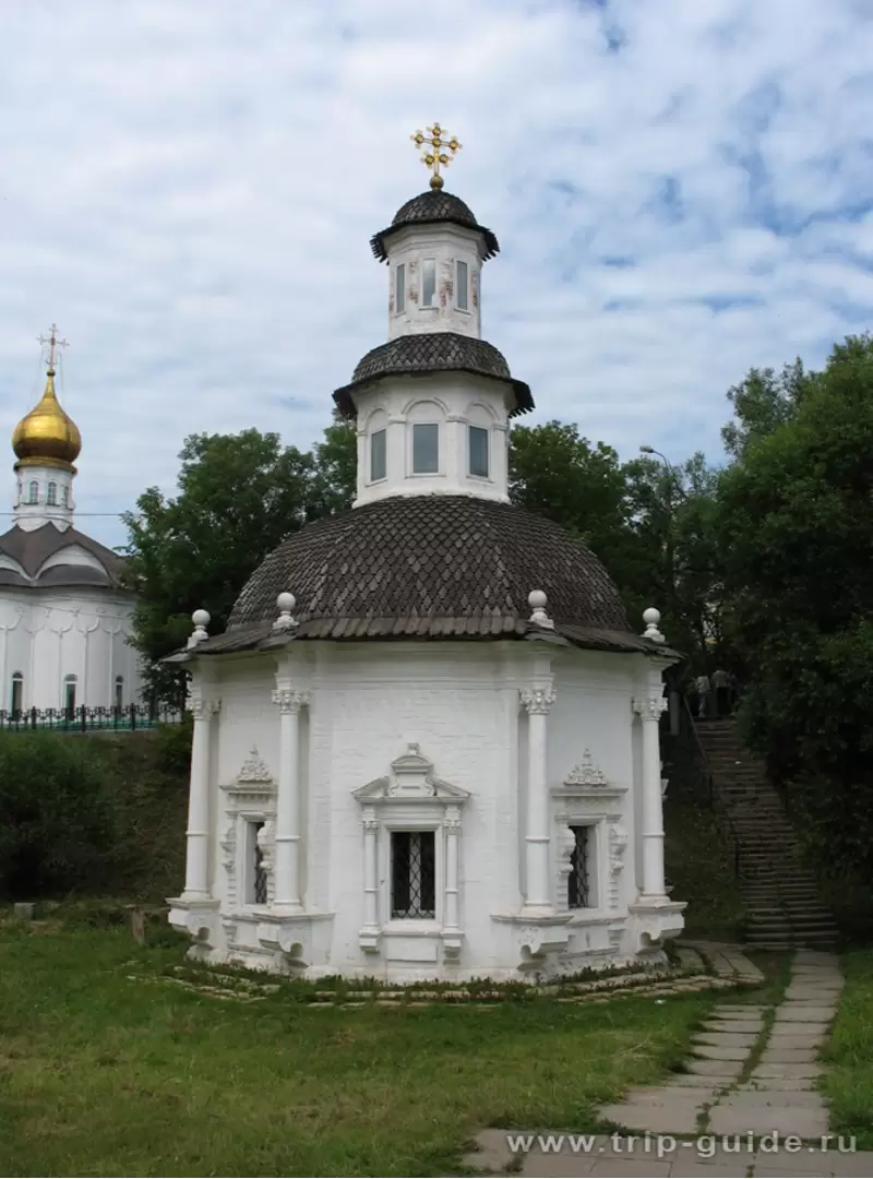 Часовня Пятницкий или Сергиевский колодец