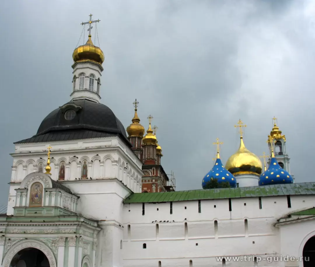 Купола Троице-Сергиевой лавры