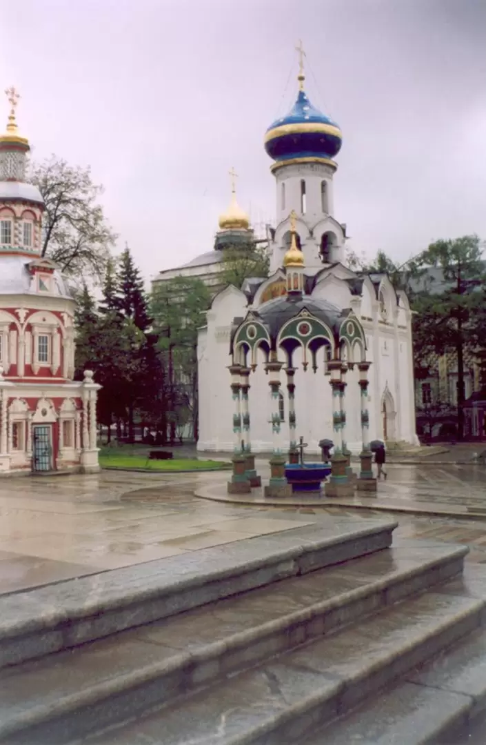 Сергиев Посад, Надкладезная часовня