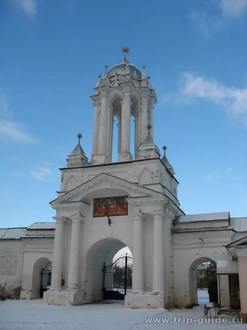 Ограда Спасского монастыря