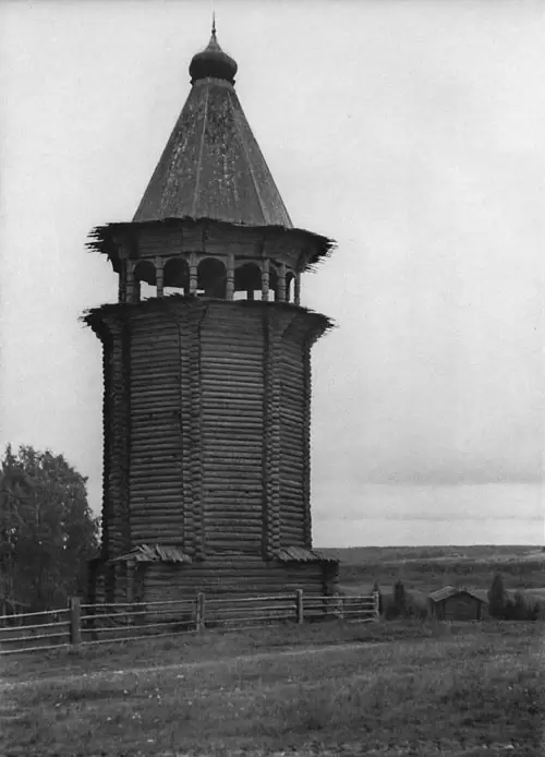 Колокольня в селе Кулига Архангельской области, 16-17 в.