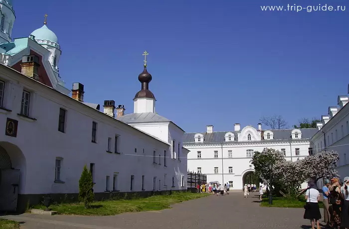 Валаам, монастырский двор
