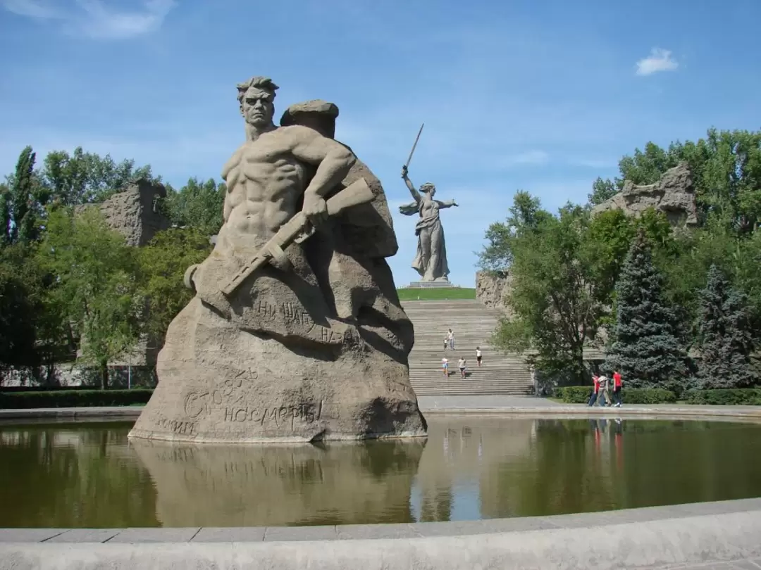 Мамаев курган, монумент «Стоять насмерть»