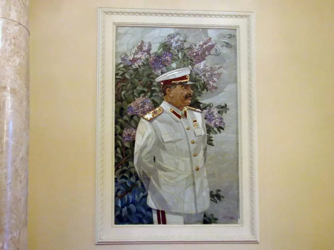 Портрет Сталина в Планетарии