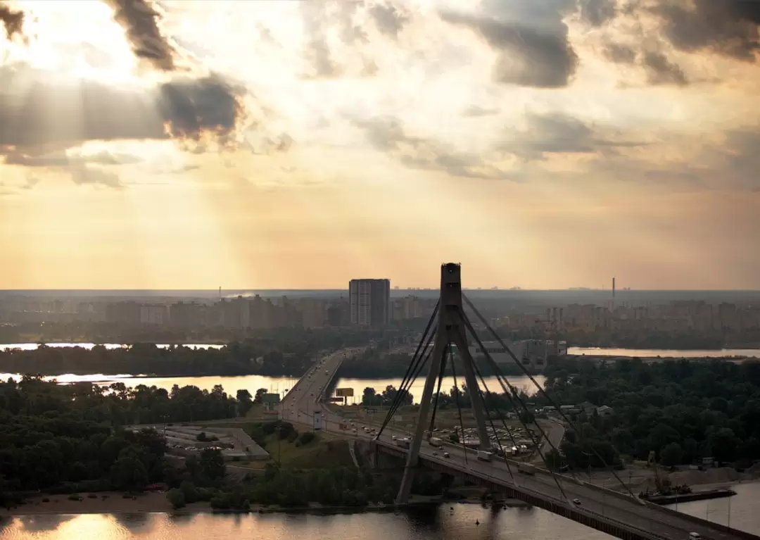Киев. Московский мост