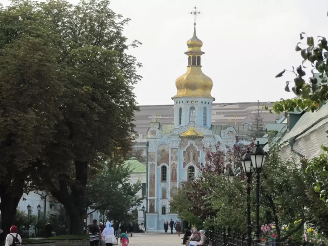Киев. Лавра. Надвратная церковь